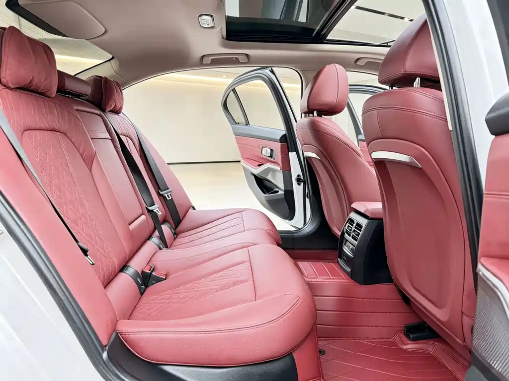 BMW 3 Series — миниатюра 10