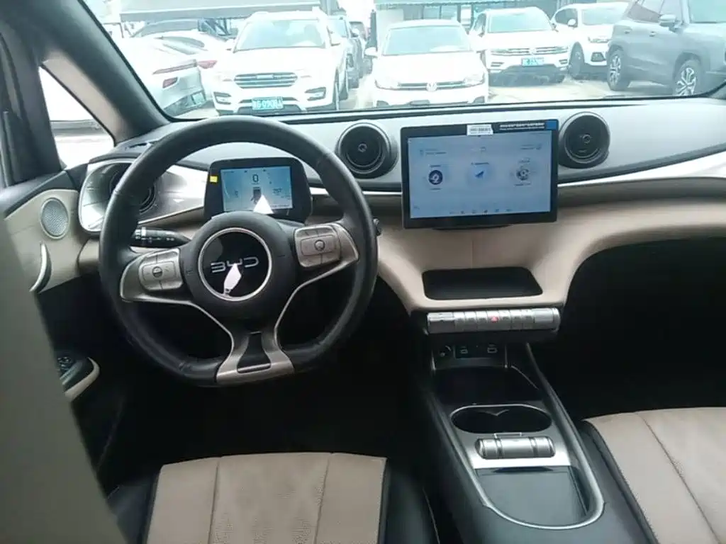 BYD Dolphin — миниатюра 11