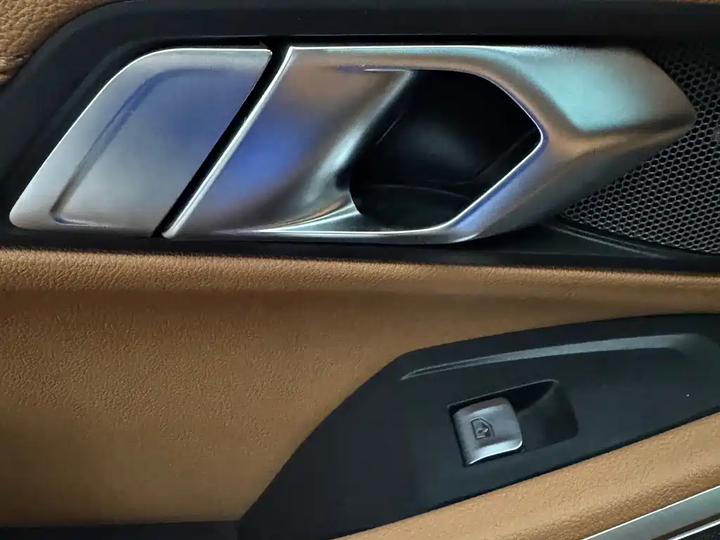 BMW 3 Series — миниатюра 18