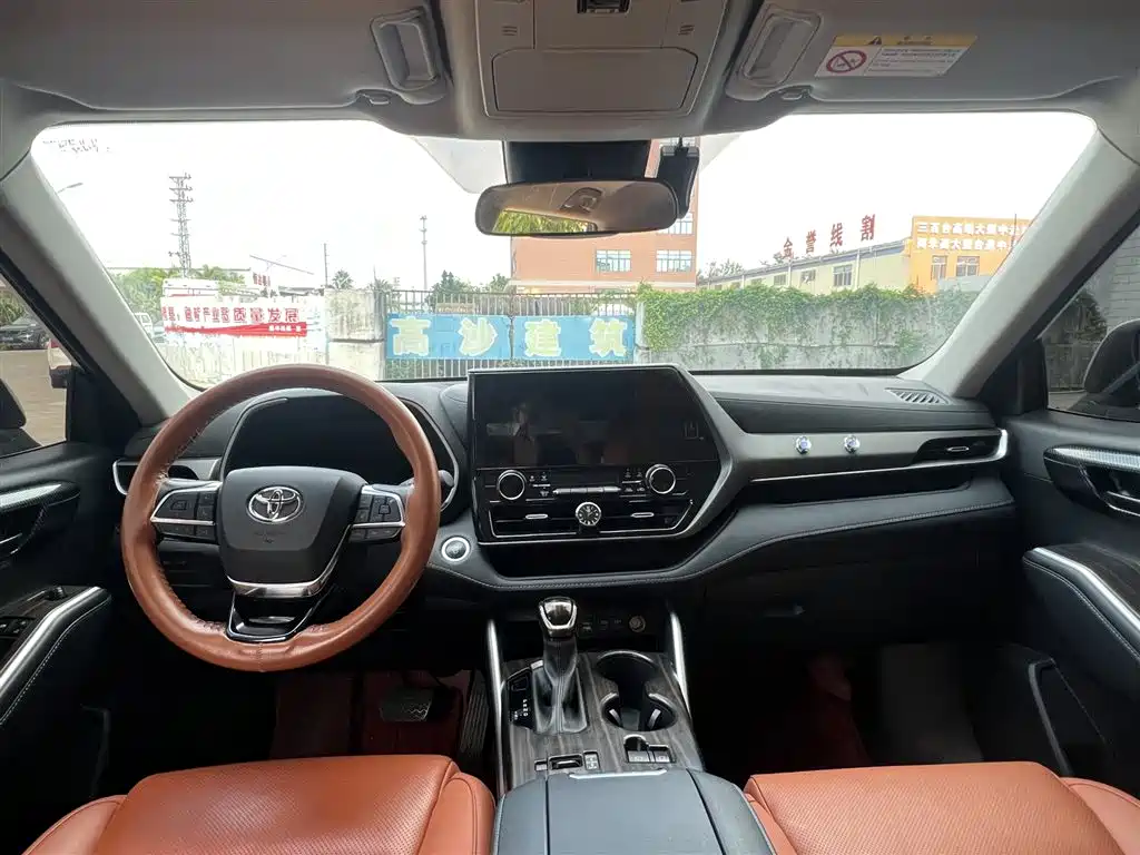 Toyota Highlander — миниатюра 5