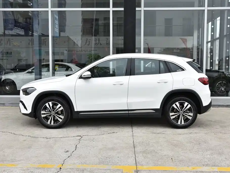 Mercedes-Benz GLA — миниатюра 3
