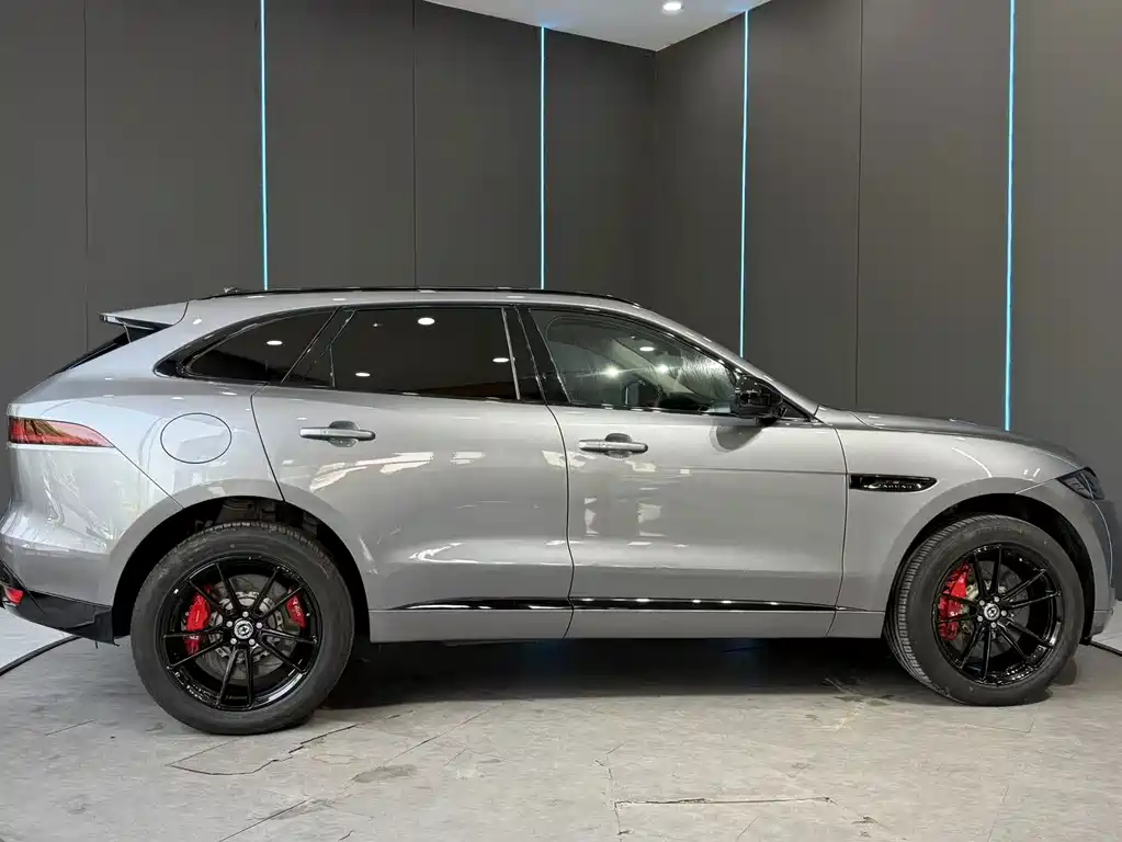 Jaguar F-PACE — миниатюра 4