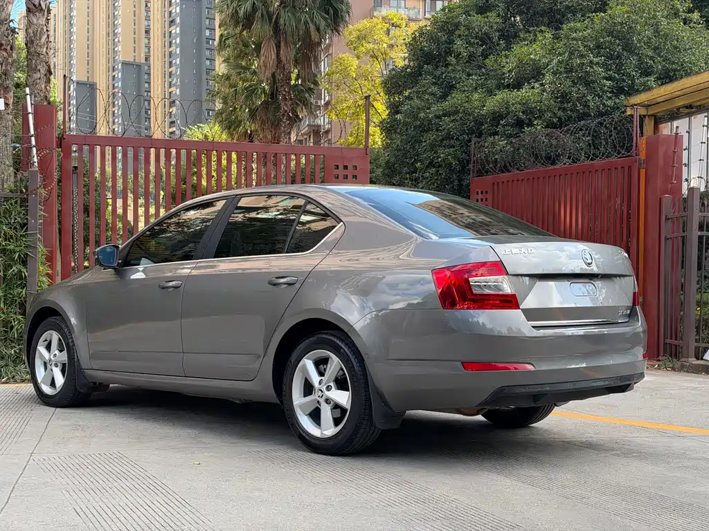 Skoda Octavia — миниатюра 15