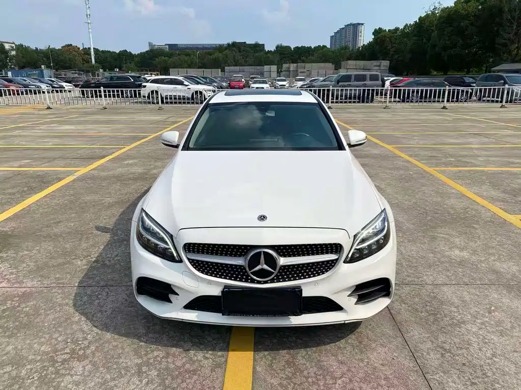 Mercedes-Benz C-Class — миниатюра 2