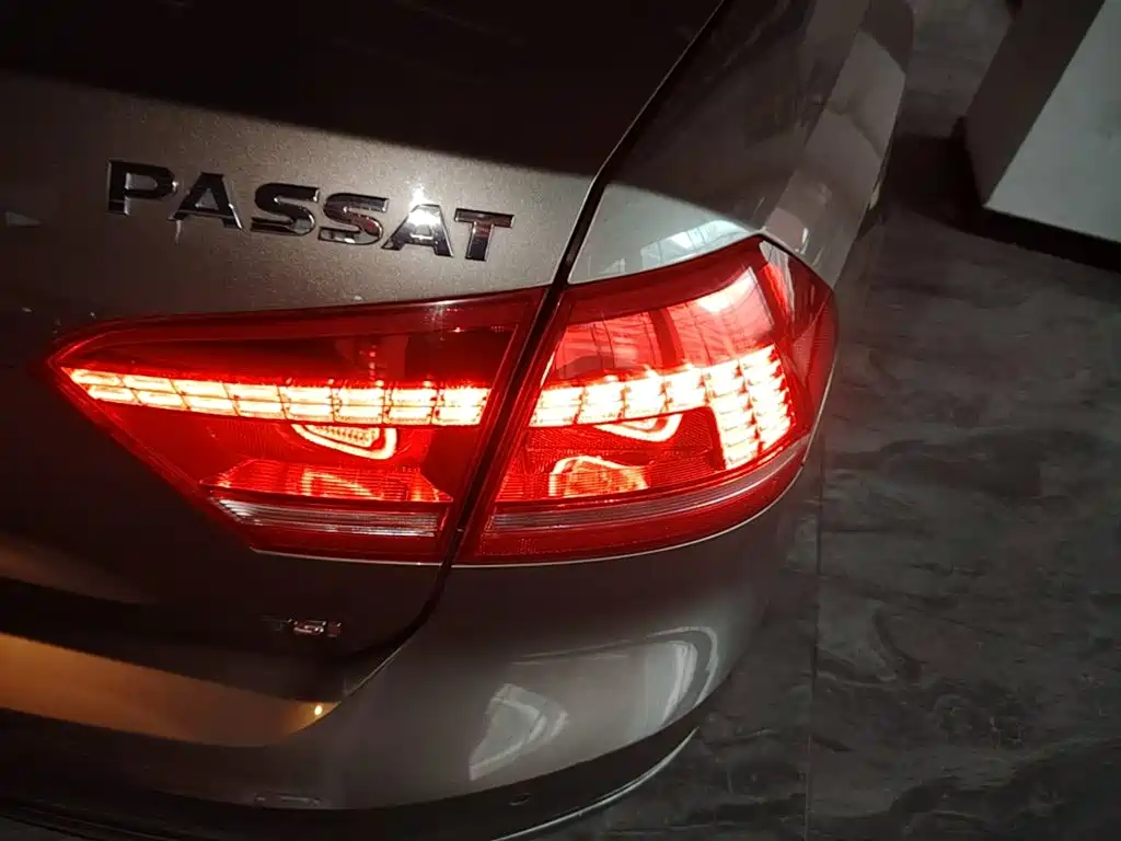 Volkswagen Passat — миниатюра 8