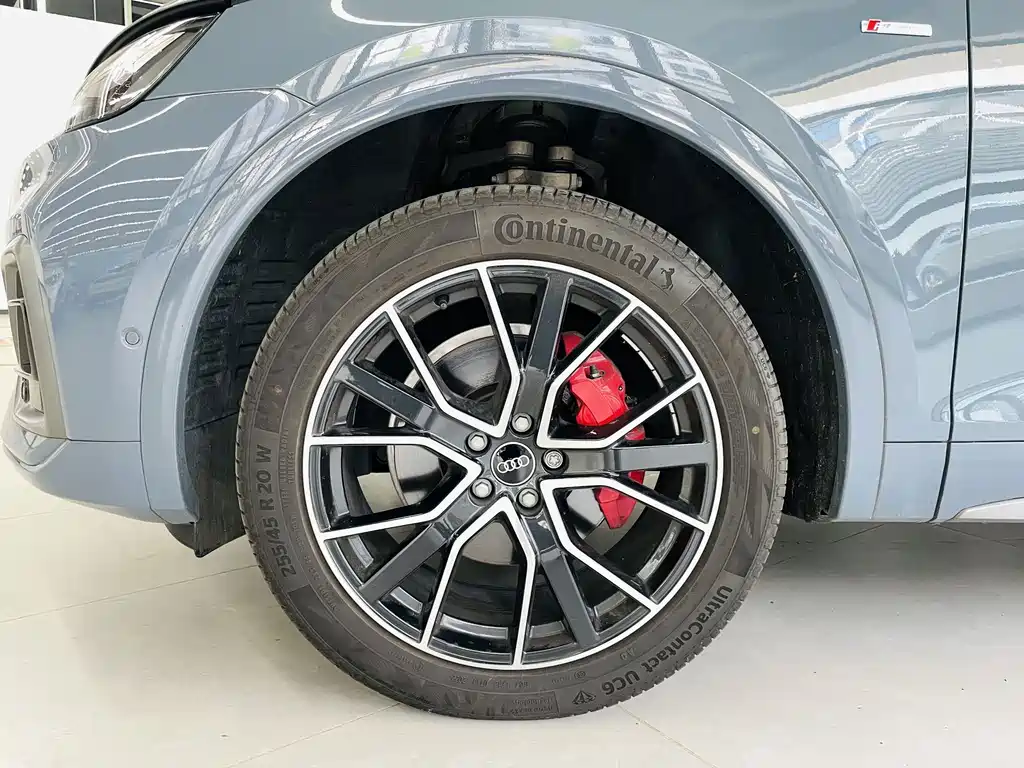 Audi Q5L Sportback — миниатюра 3
