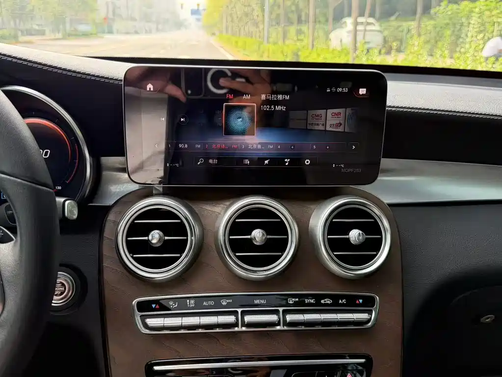 Mercedes-Benz GLC — миниатюра 18