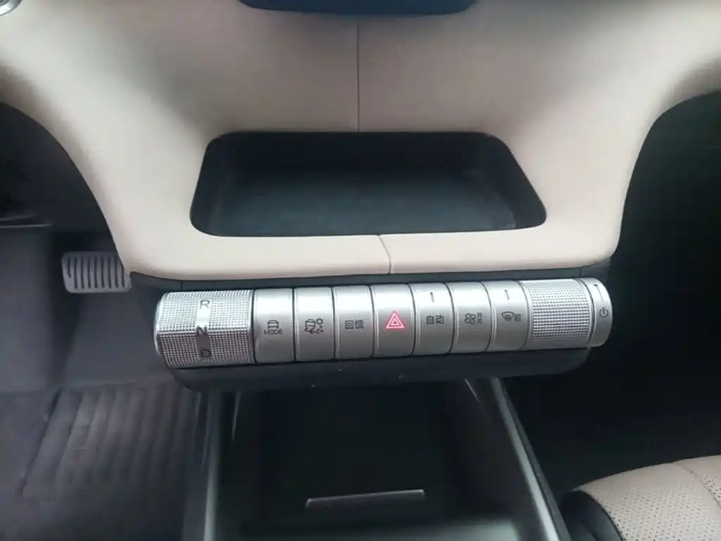 BYD Dolphin — миниатюра 14