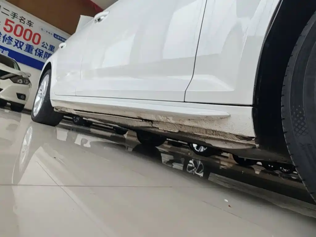 Audi A4L — миниатюра 21