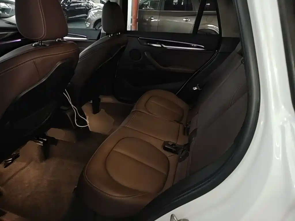 BMW X1 — миниатюра 17