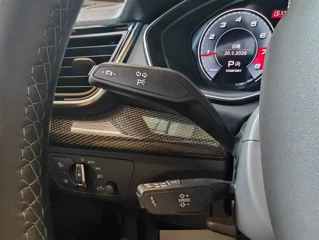 Audi Q5L Sportback — миниатюра 10