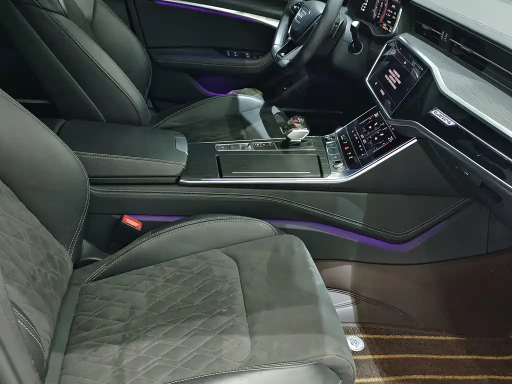 Audi A6L — миниатюра 6