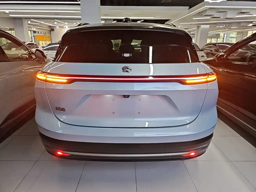 NIO ES6 — миниатюра 6