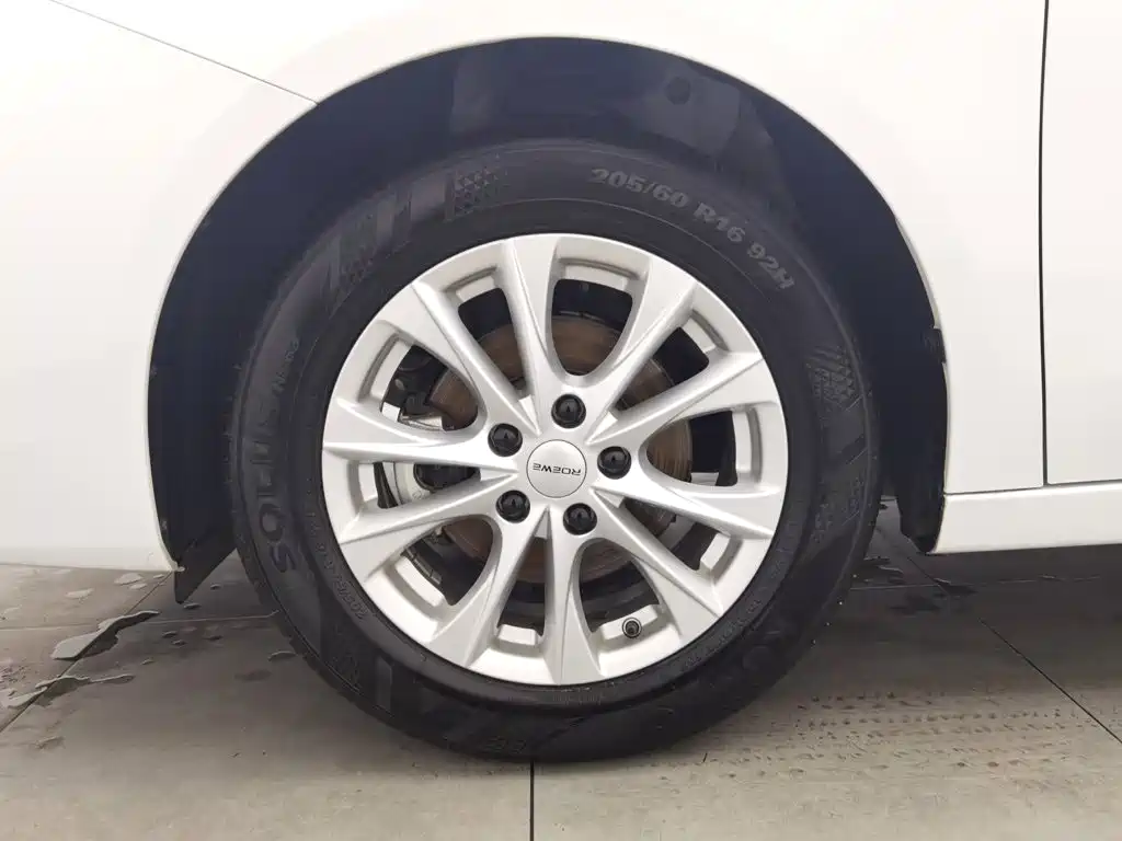 Roewe i5 — миниатюра 17