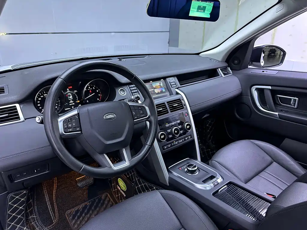 Land Rover Discovery Sport — миниатюра 10