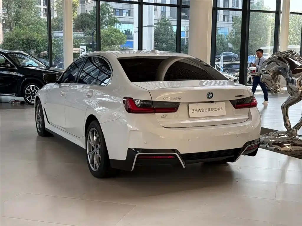 BMW i3 — миниатюра 10
