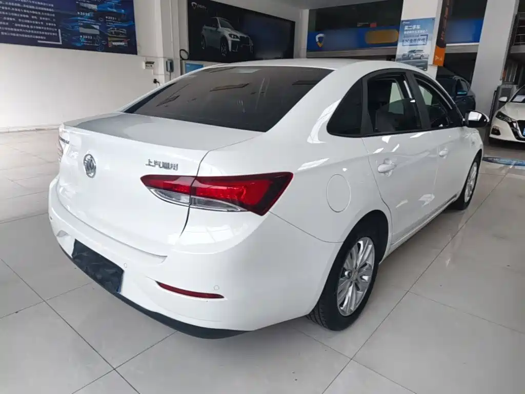 Buick Excelle — миниатюра 7