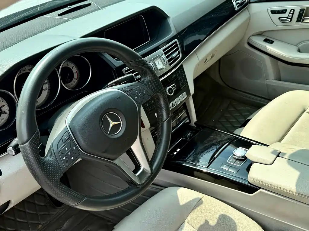 Mercedes-Benz E-Class — миниатюра 4