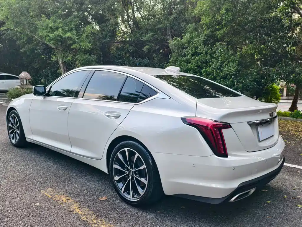 Cadillac CT5 — миниатюра 9
