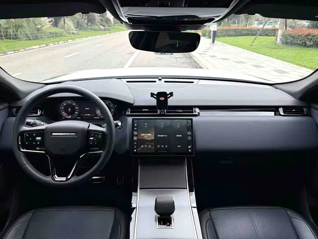 Land Rover Velar — миниатюра 12