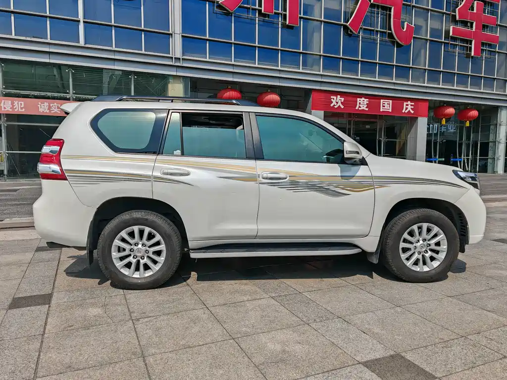 Toyota Prado — миниатюра 4