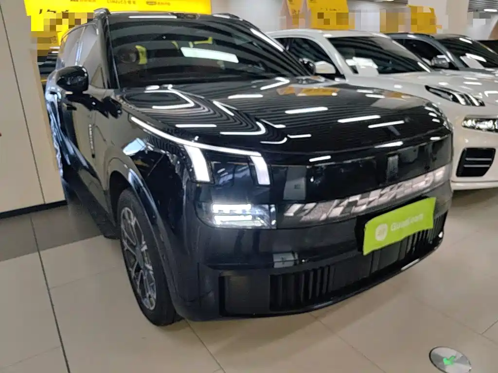 Lynk & Co 900 2025 1.5T Ultra 6 мест