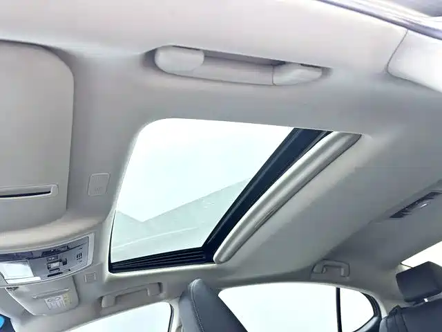 Lexus ES — миниатюра 9