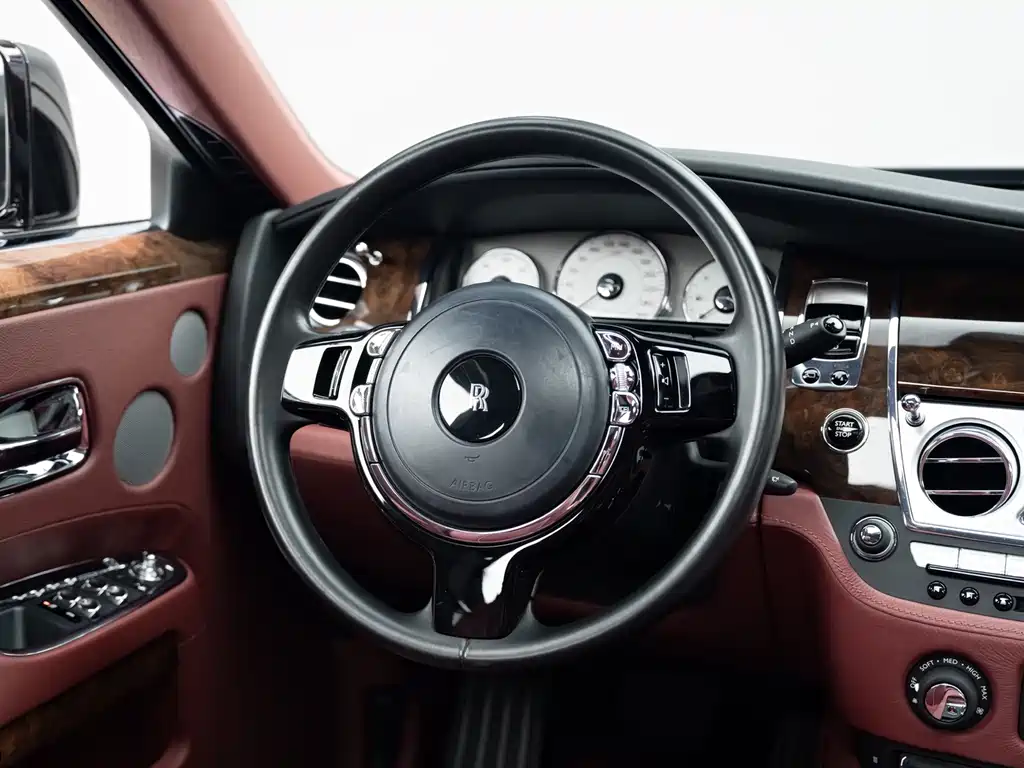 Rolls-Royce Ghost — миниатюра 15