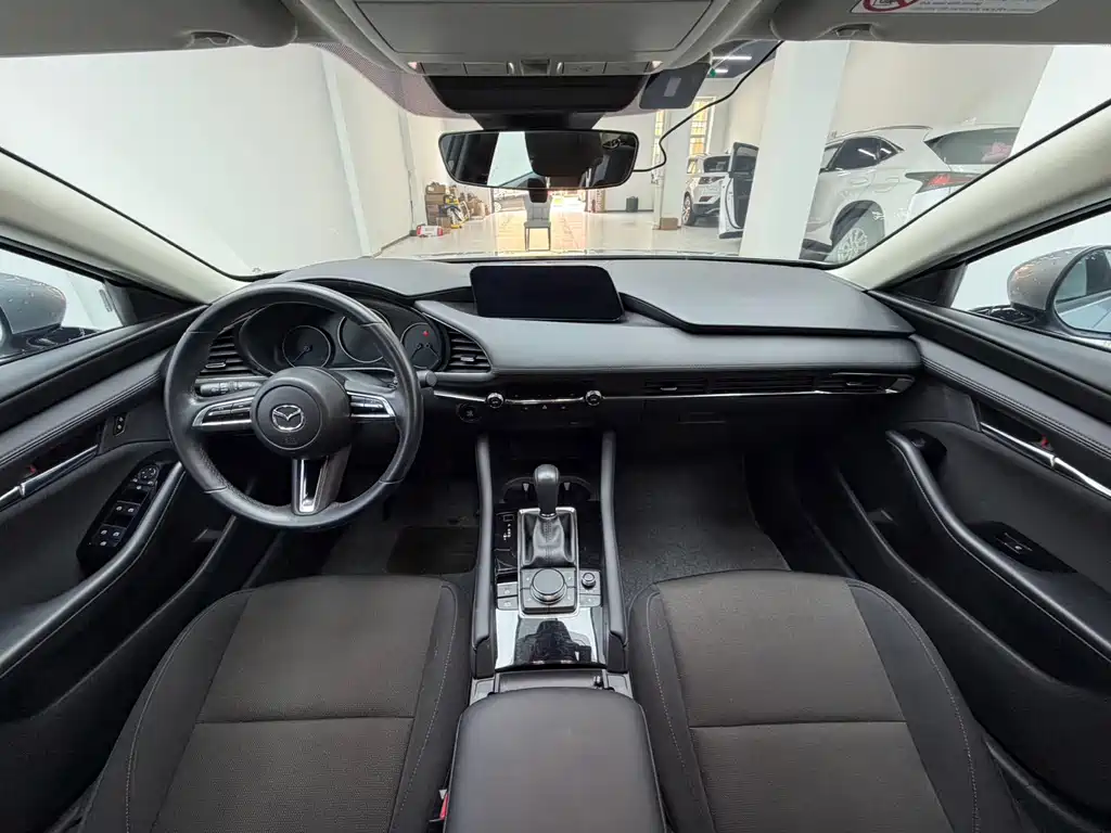Mazda 3 Axela — миниатюра 16