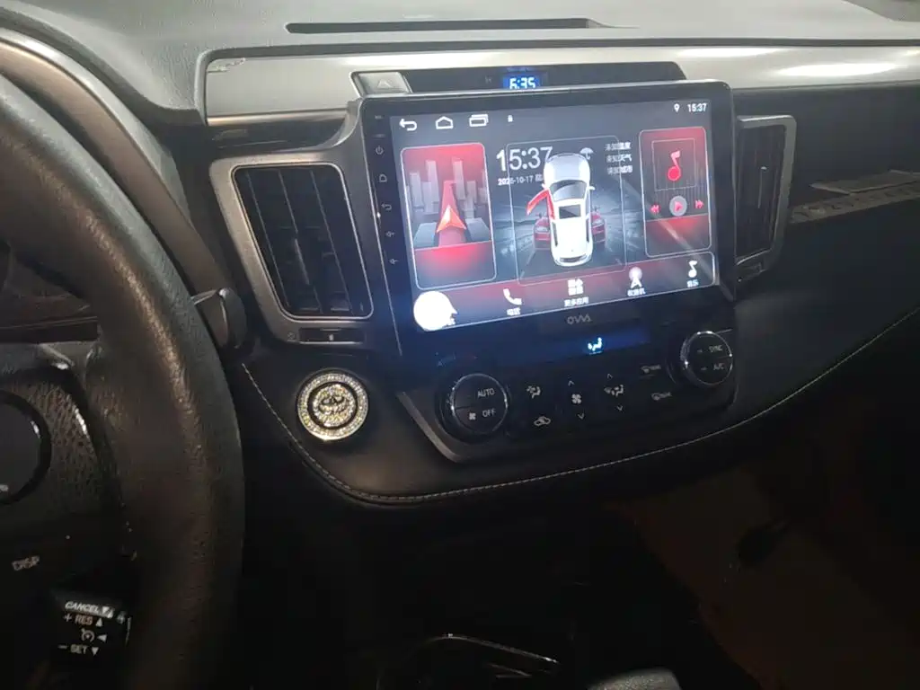 Toyota RAV4 — миниатюра 13