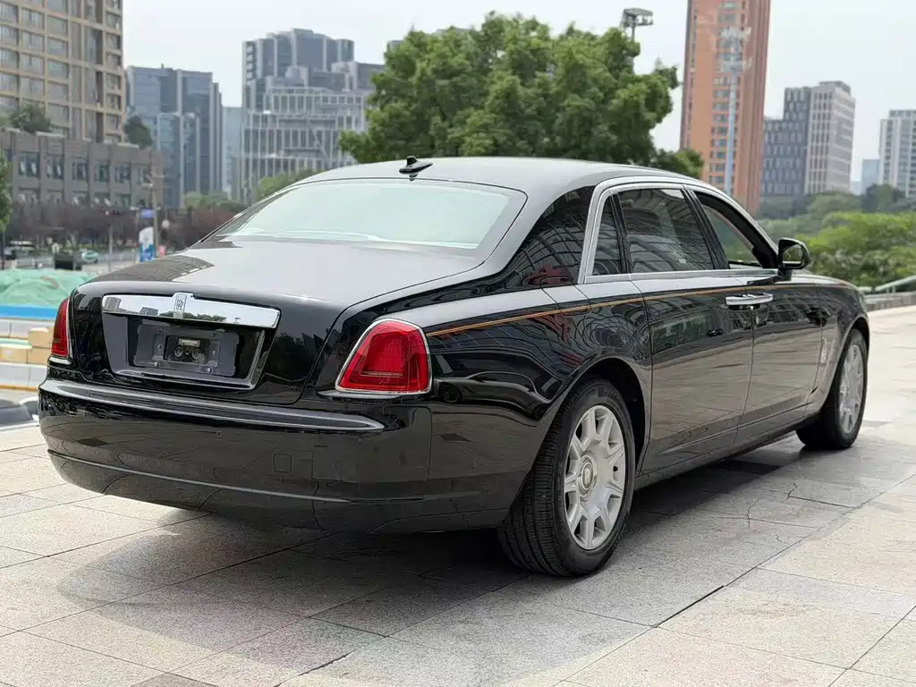 Rolls-Royce Ghost — миниатюра 4