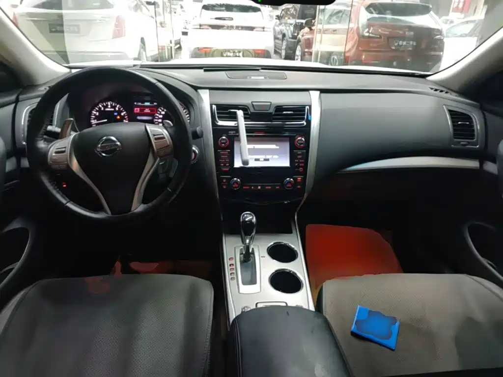 Nissan Teana — миниатюра 10
