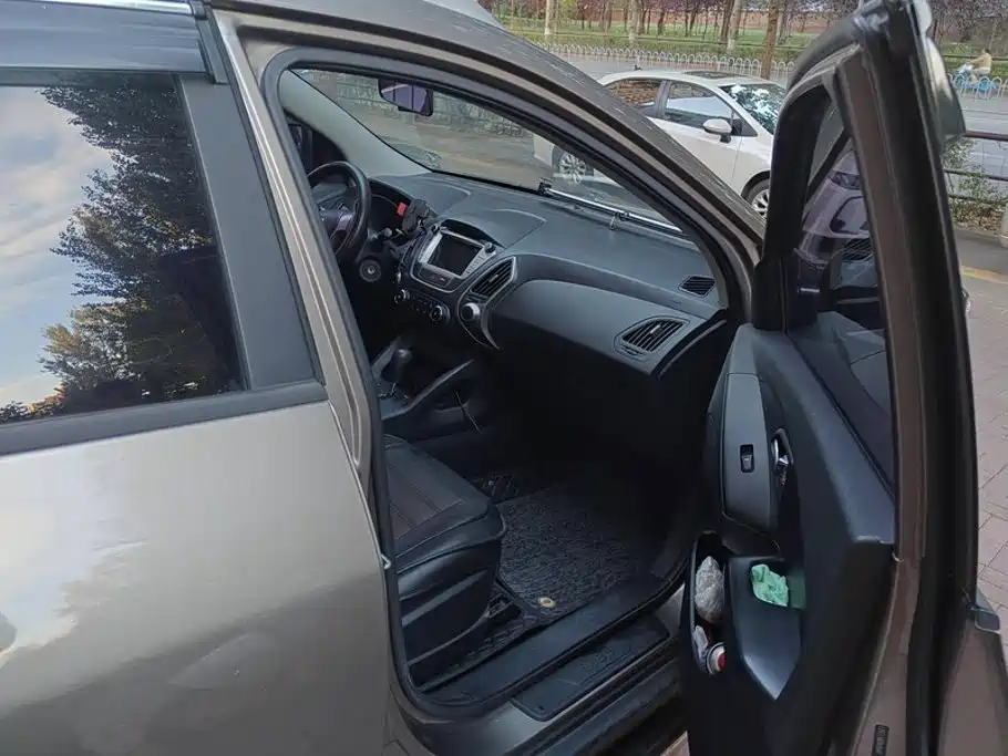 Hyundai ix35 — миниатюра 8