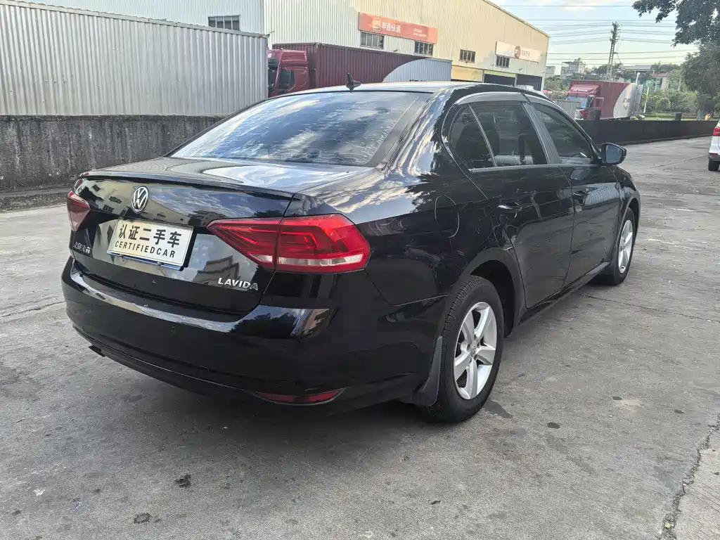 Volkswagen Lavida — миниатюра 7