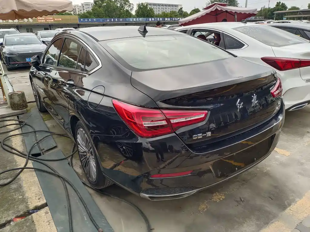 Hongqi Hongqi H5 — миниатюра 16