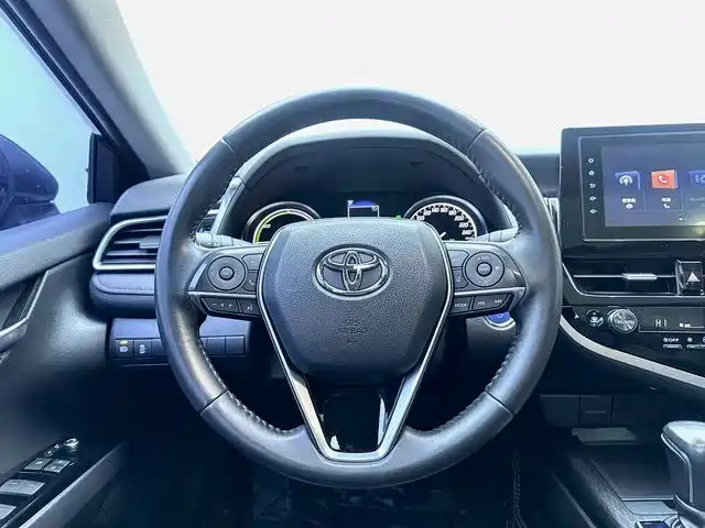 Toyota Camry — миниатюра 8