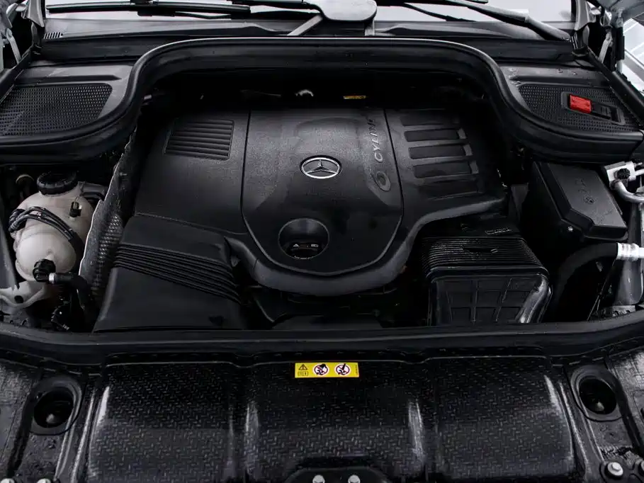 Mercedes-Benz GLS — миниатюра 20