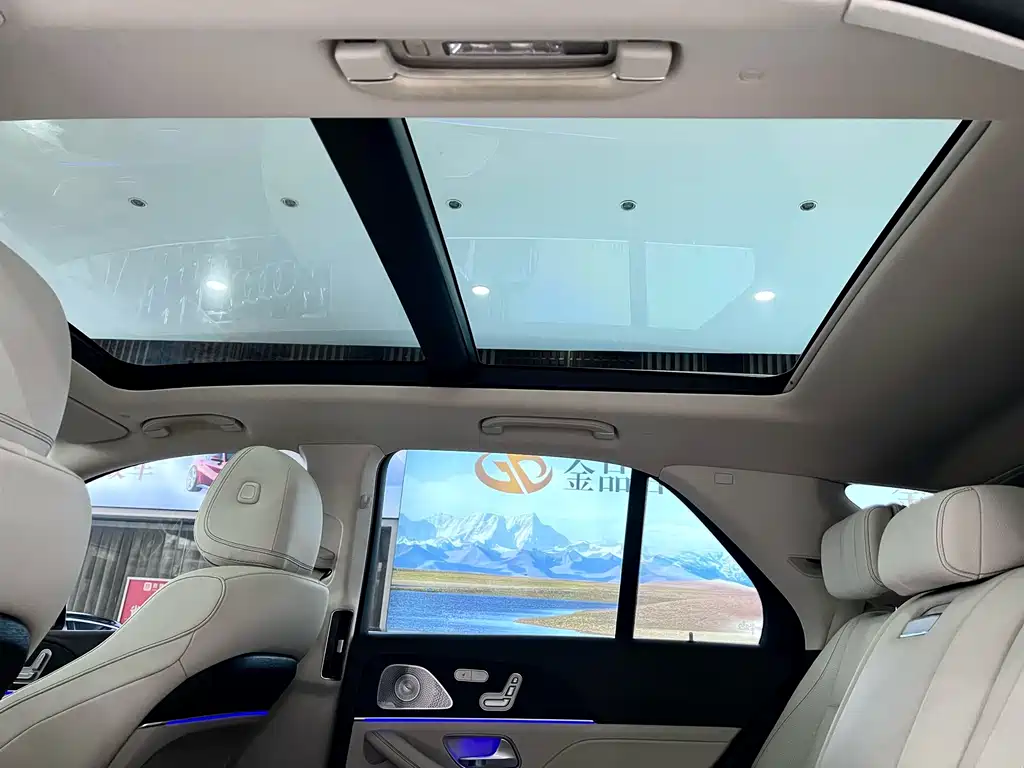 Mercedes-Benz GLE (Import) — миниатюра 12