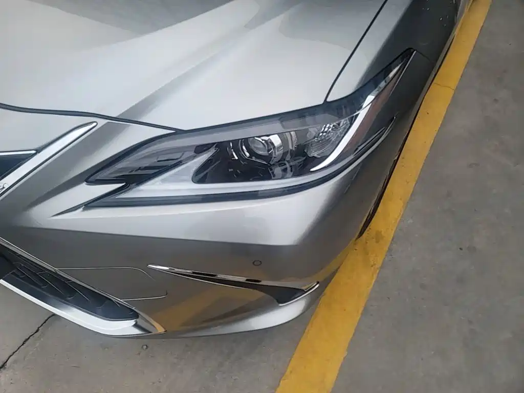 Lexus ES — миниатюра 24
