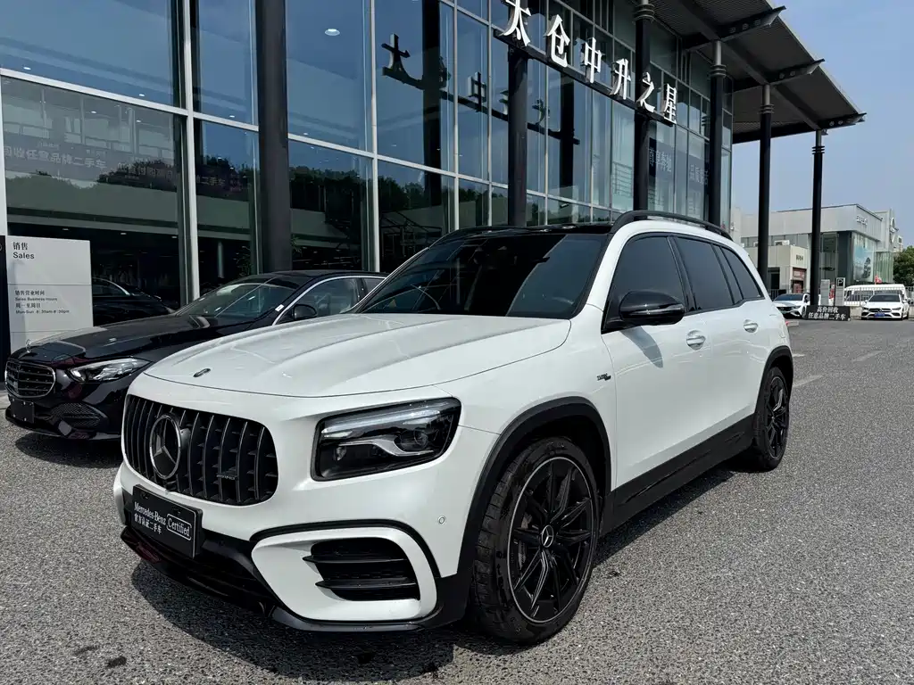 Mercedes-Benz GLB AMG