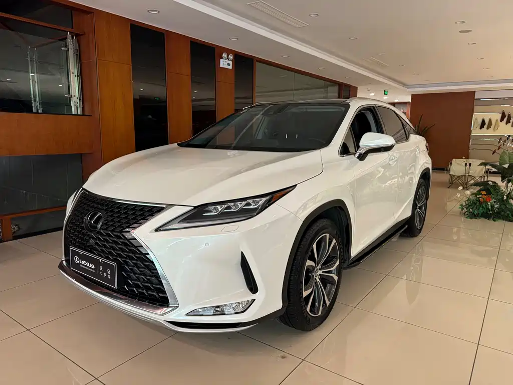 Lexus RX 2020