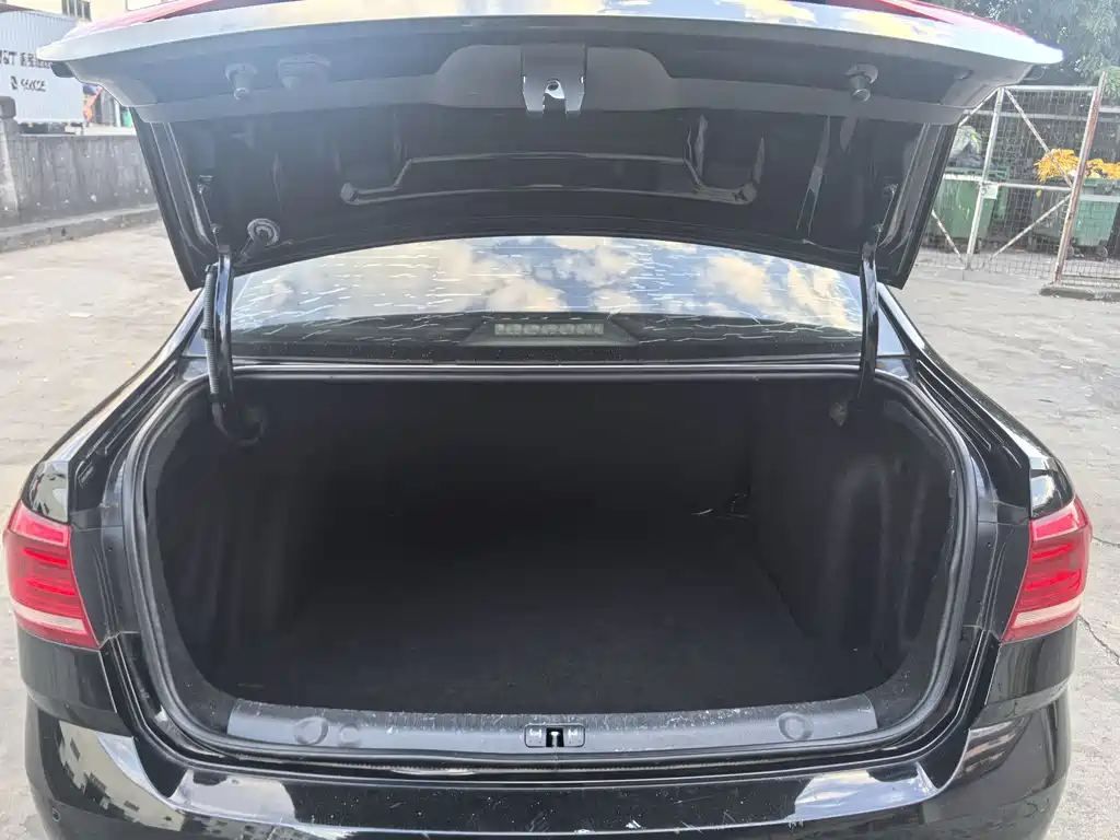 Volkswagen Lavida — миниатюра 15