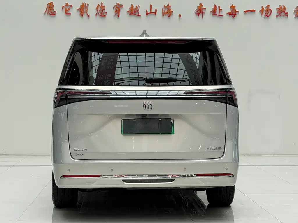 Buick GL8 Hybrid — миниатюра 8