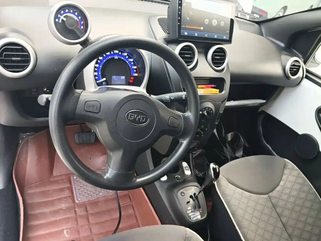 BYD F0 — миниатюра 10