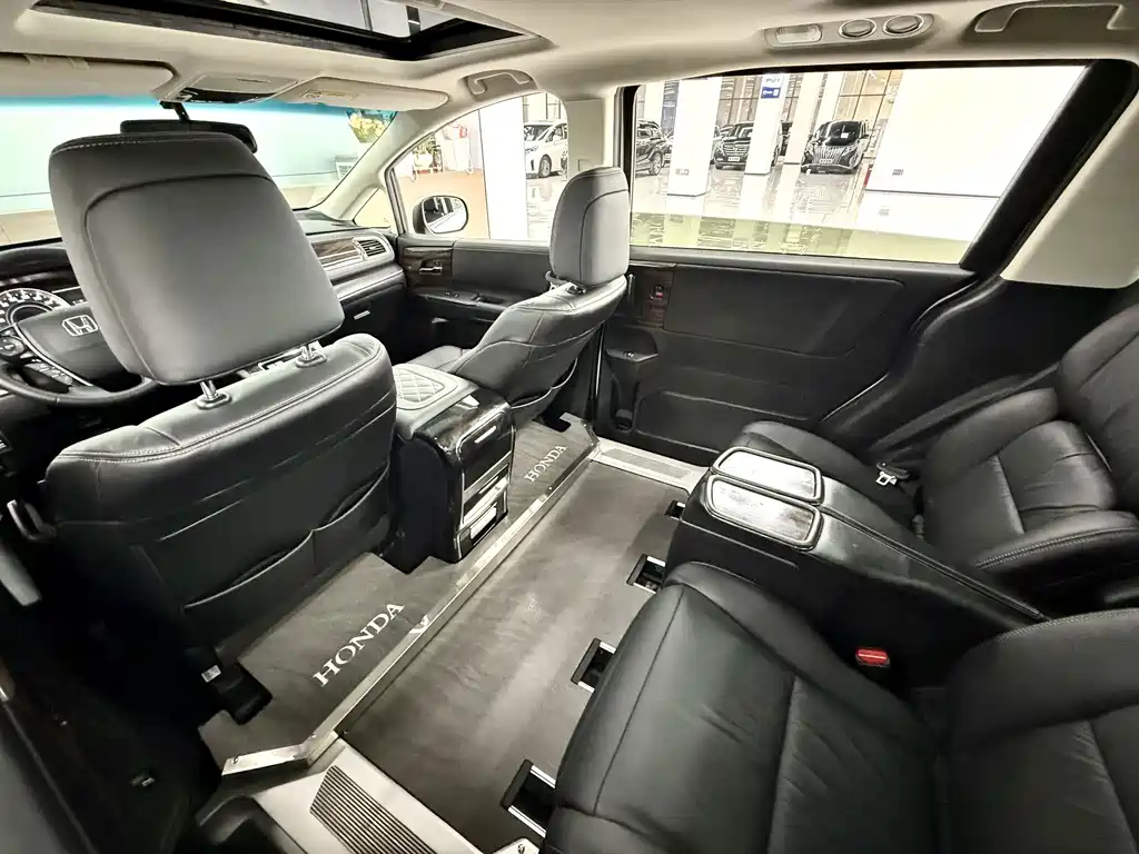 Honda Elysion — миниатюра 8
