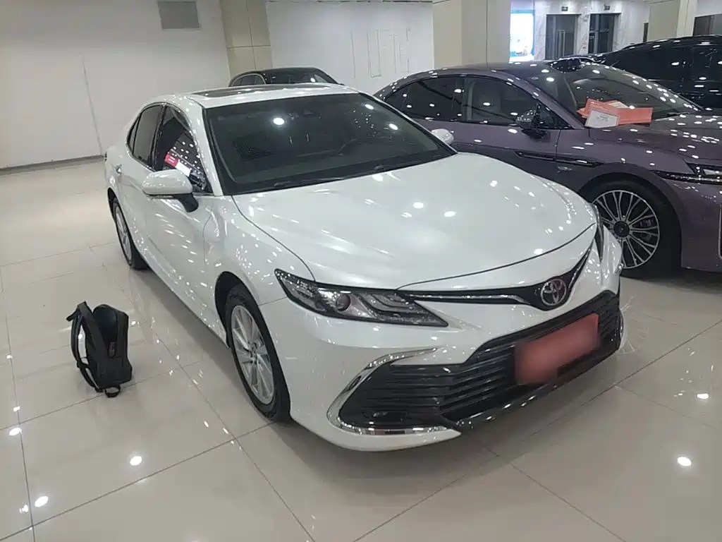 Toyota Camry — миниатюра 4