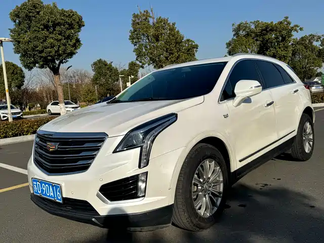 CADILLAC XT5