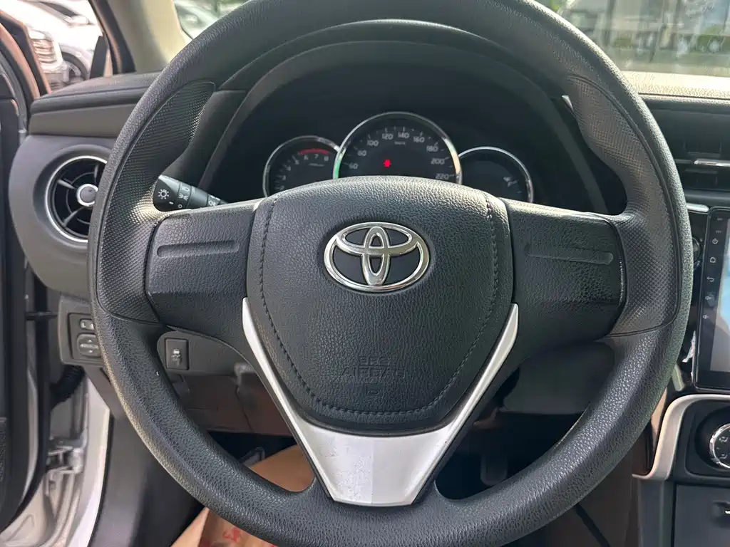 Toyota Corolla — миниатюра 18