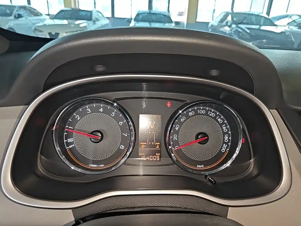 Chevrolet Sail — миниатюра 12