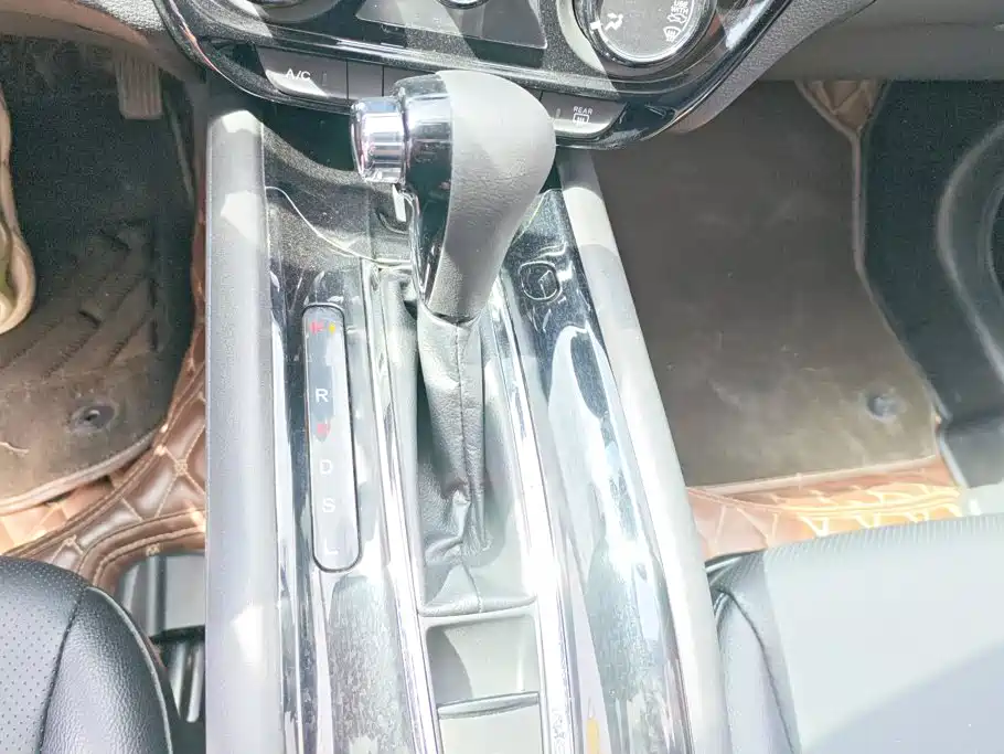 Honda Vezel — миниатюра 16